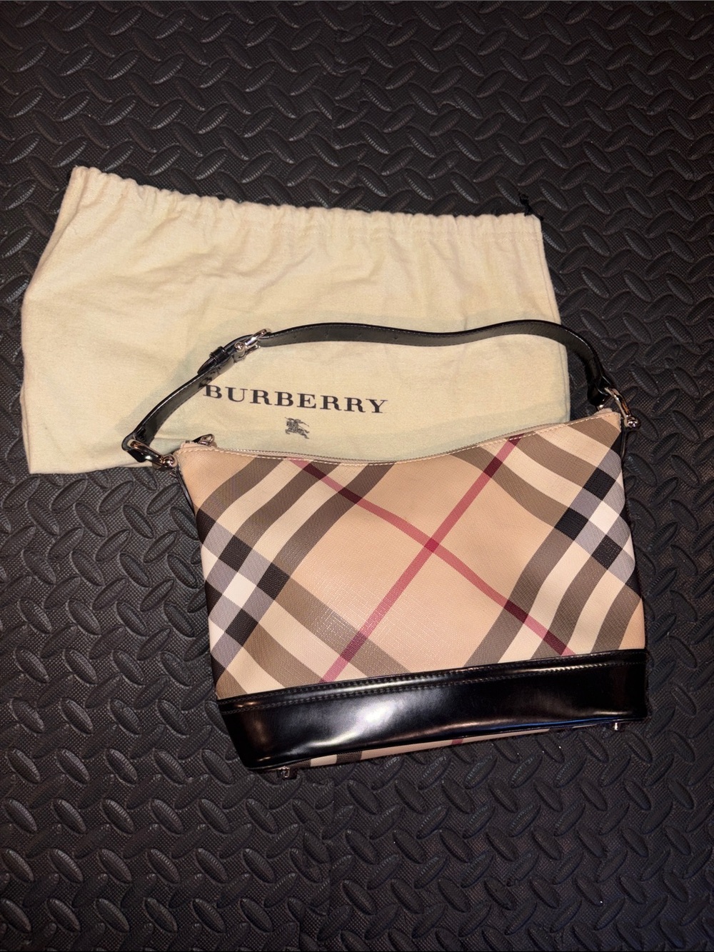 Vintage Burberry Nova Check Shoulder Bag with Black Trim - Authentic - Picture 1 of 8